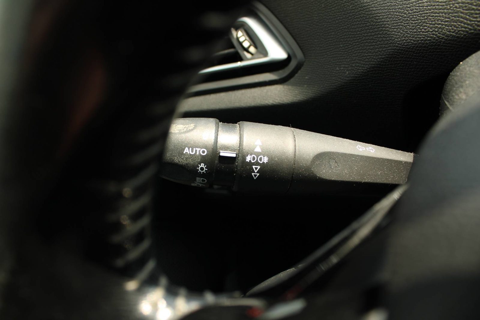 2017 Peugeot 308 — fotografija 13