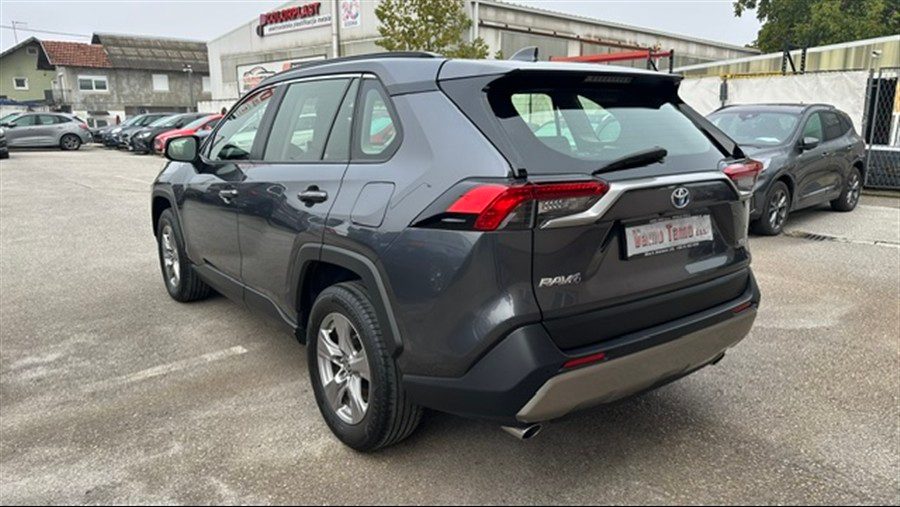 2022 Toyota RAV4 — fotografija 7