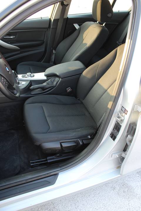 2012 BMW Serija 3 — sličica 21