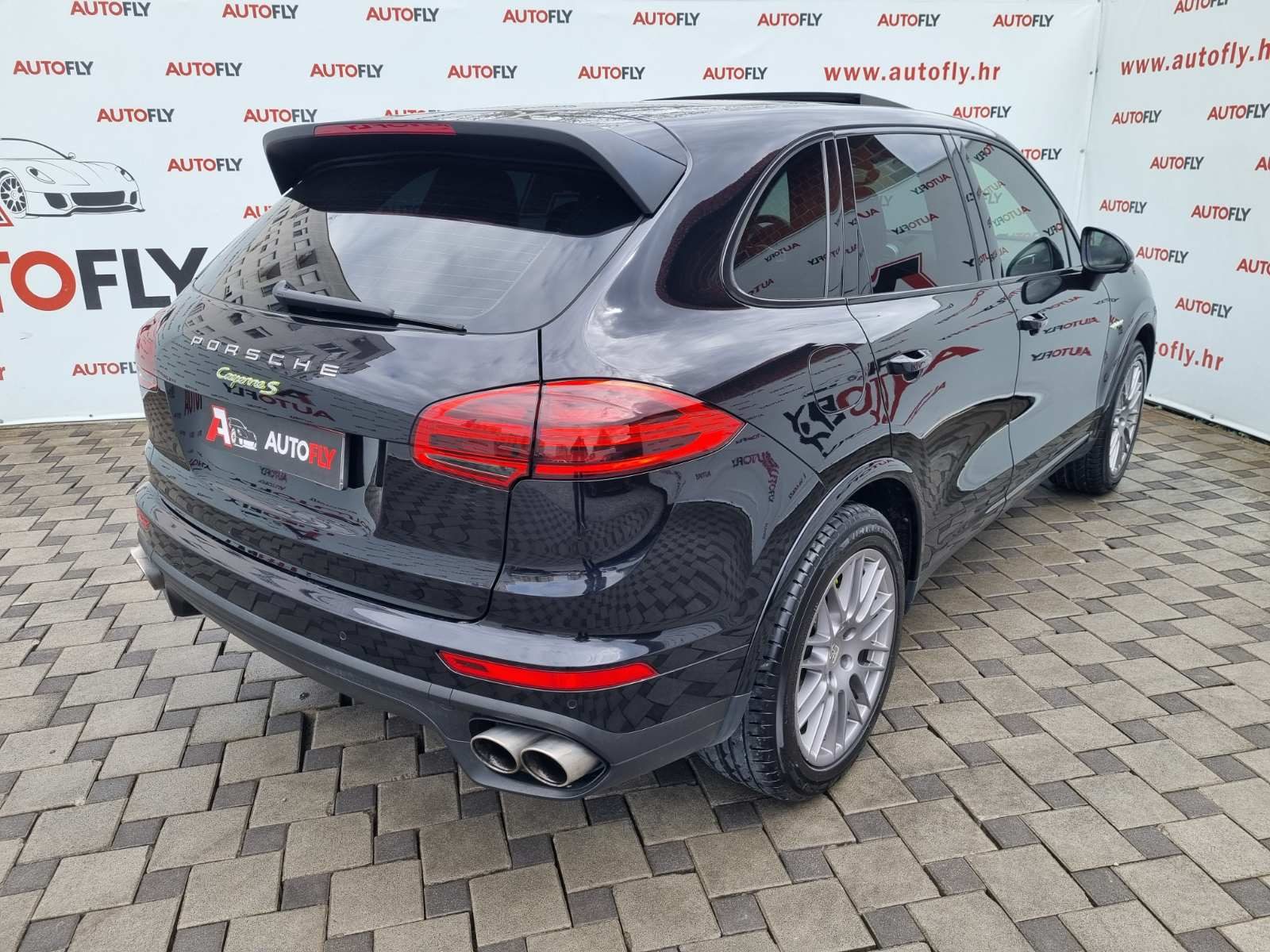 2015 Porsche Cayenne — fotografija 8