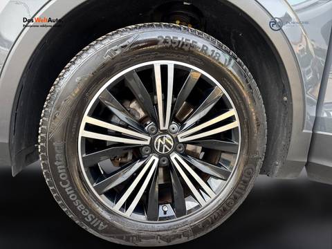 2021 Volkswagen Tiguan — sličica 26