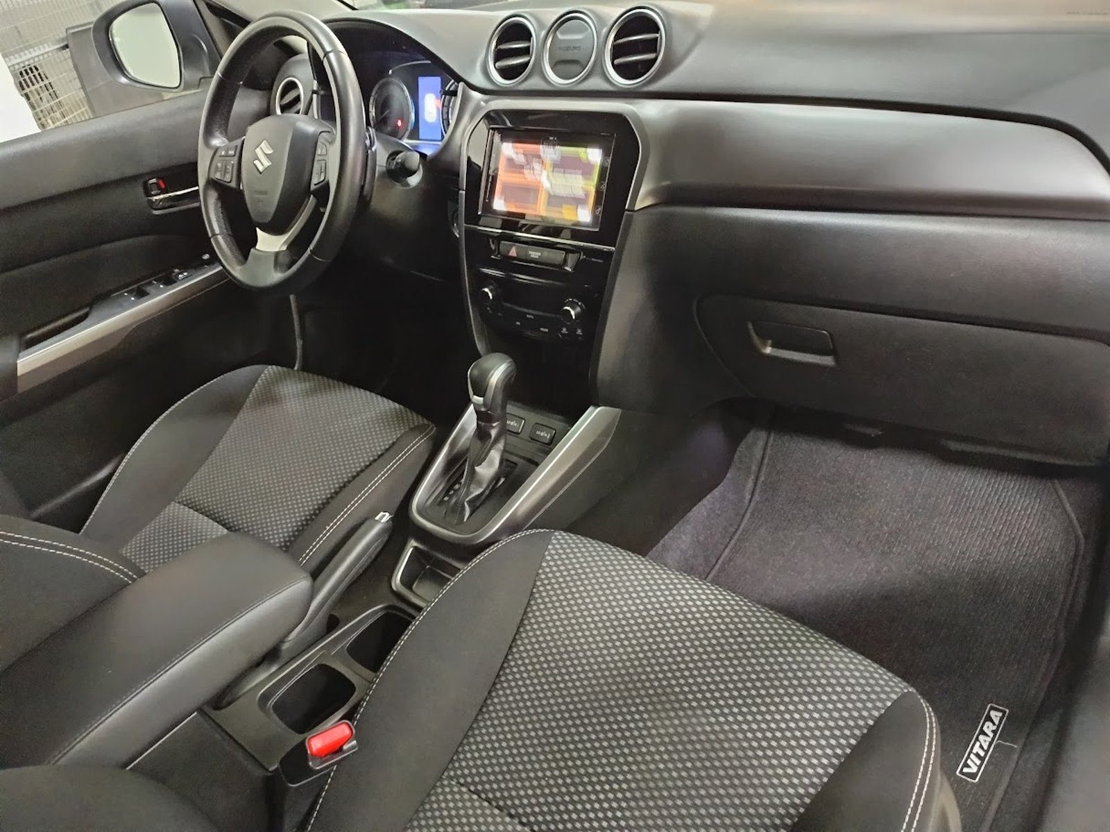 2023 Suzuki Vitara — fotografija 9