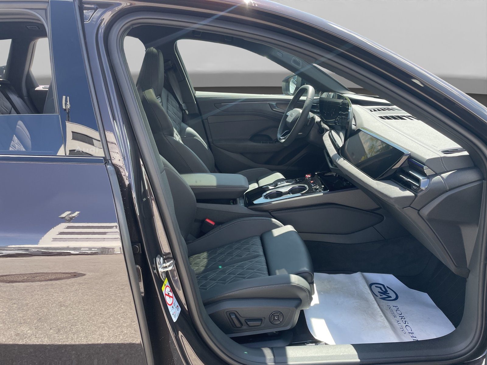 2025 Audi A6 Avant S line — fotografija 16