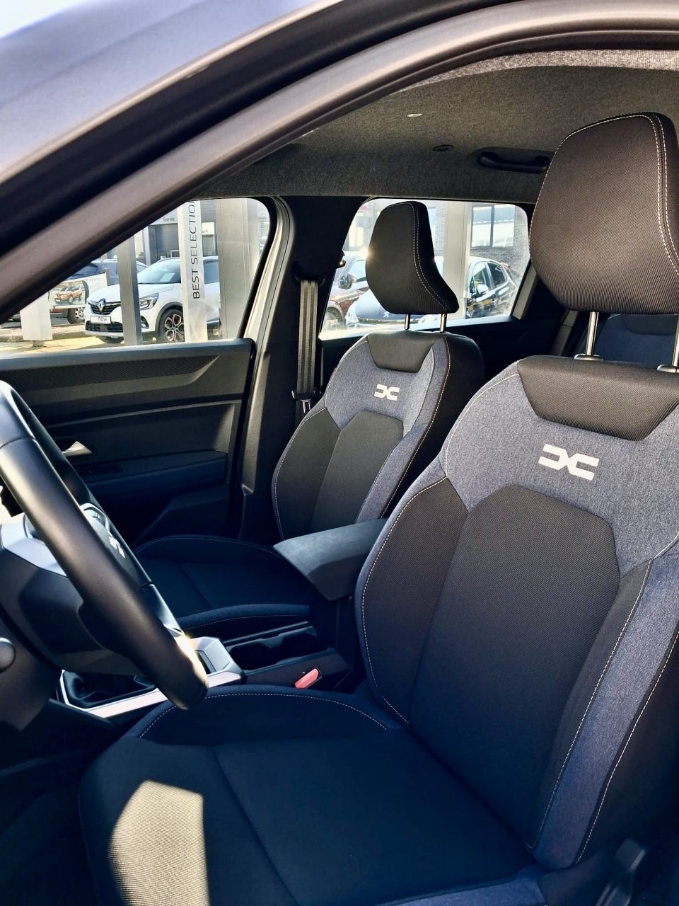 2025 Dacia Bigster — fotografija 11