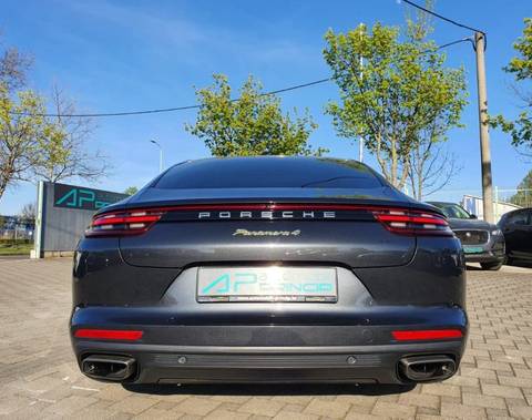 2017 Porsche Panamera — sličica 4