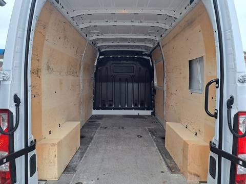 2021 Opel Movano — sličica 8