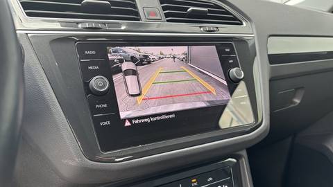 2022 Volkswagen Tiguan — sličica 8