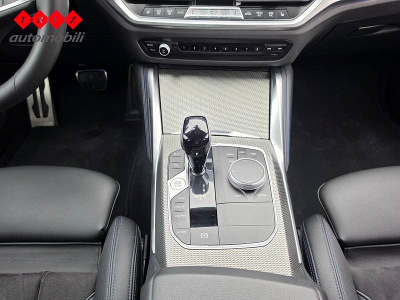 2022 BMW Serija 4 M Sport — fotografija 10