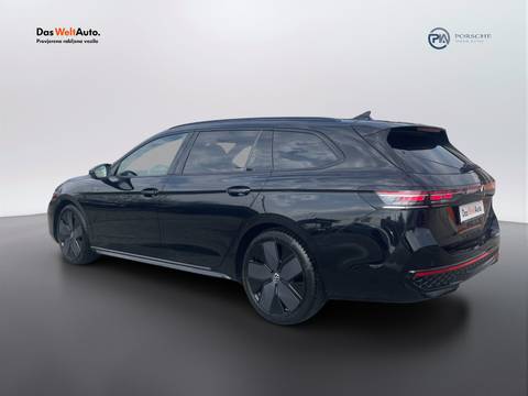 2025 Volkswagen Passat R-Line — sličica 3