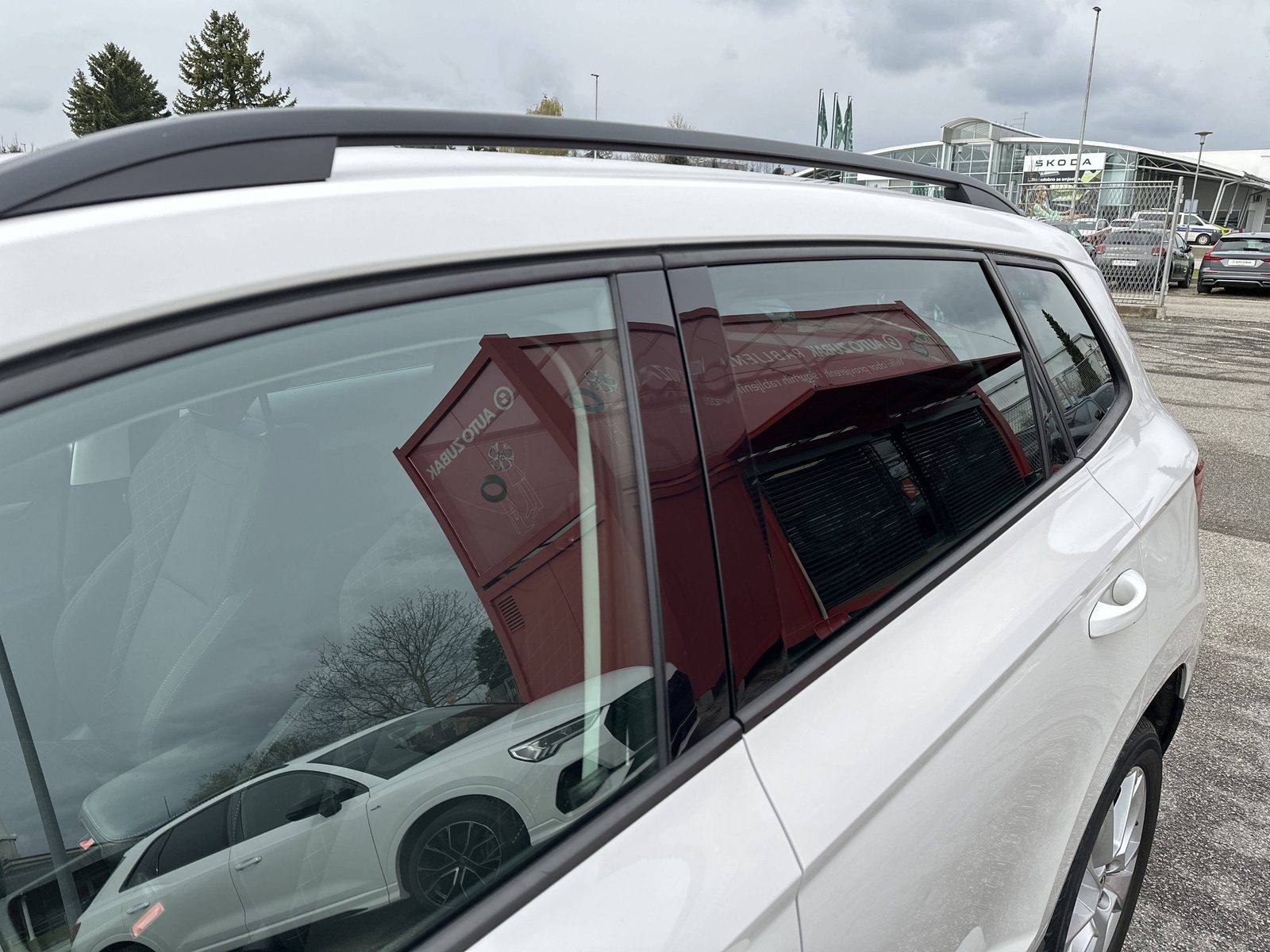 2019 Škoda Karoq — fotografija 17