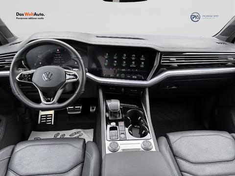 2023 Volkswagen Touareg R-Line — sličica 9