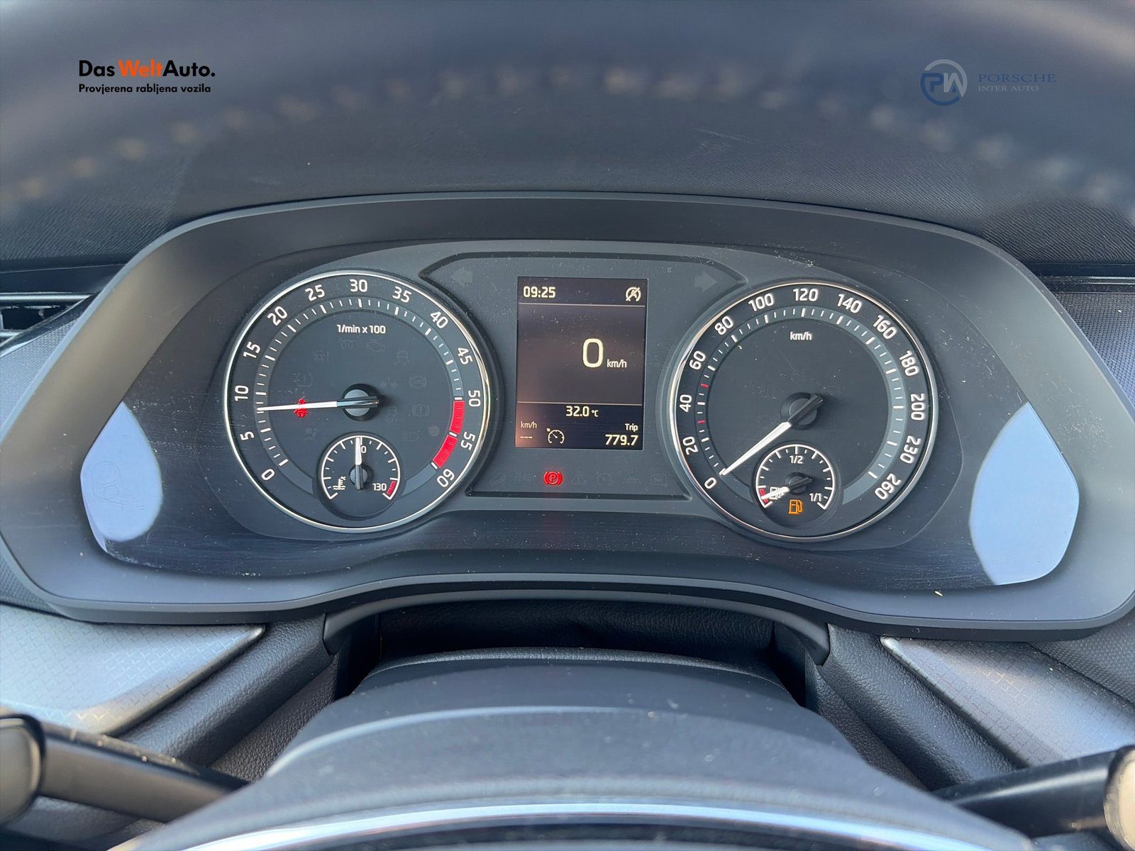2023 Škoda Octavia Combi — fotografija 15