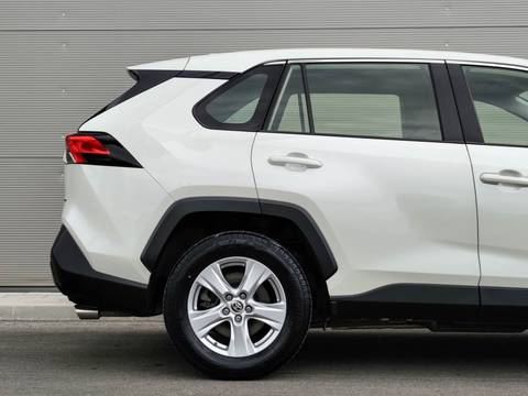 2021 Toyota RAV4 — sličica 12