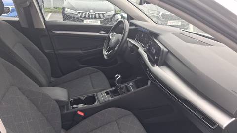2024 Volkswagen Golf — sličica 9