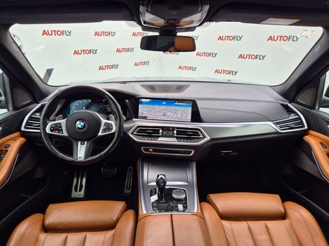 2020 BMW X5 M Sport — sličica 12
