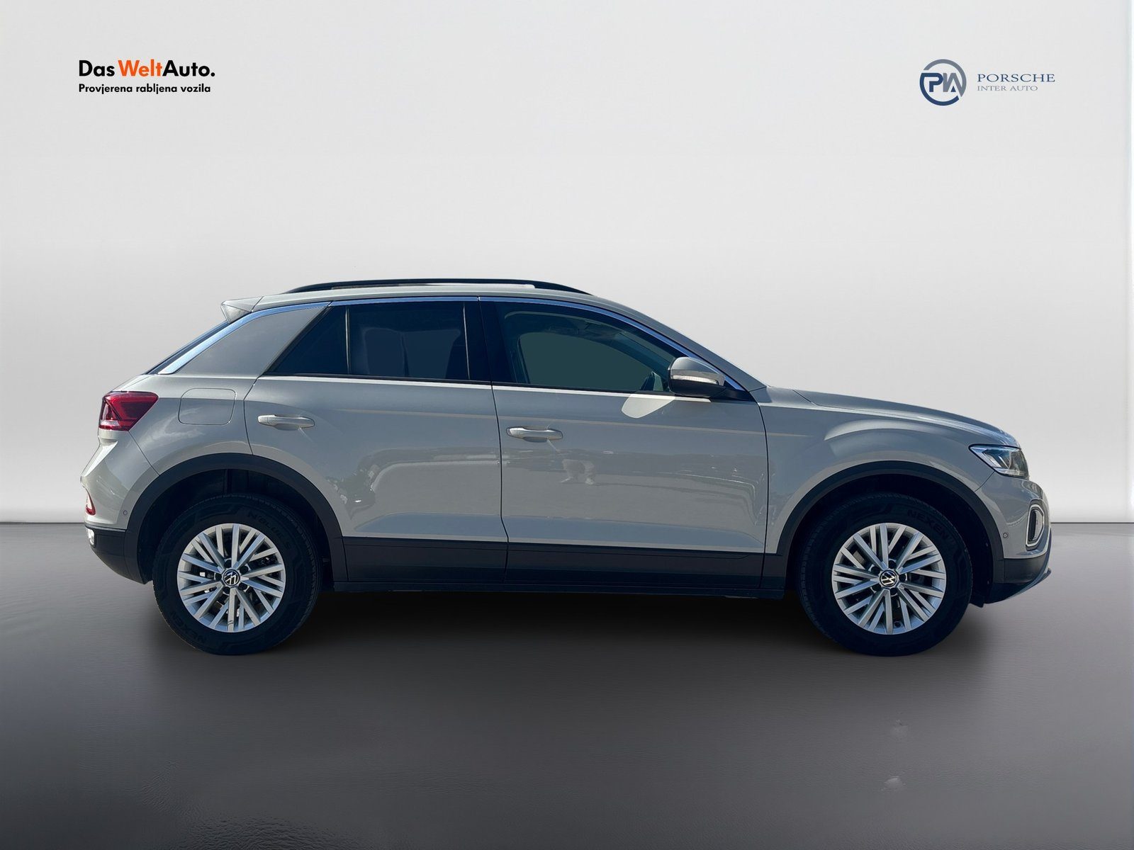 2022 Volkswagen T-Roc — fotografija 4