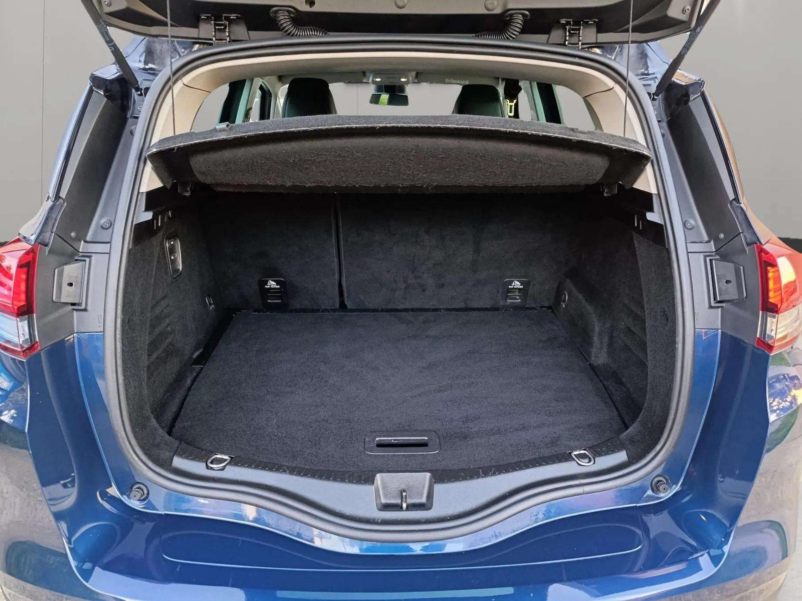 2017 Renault Scenic — fotografija 18
