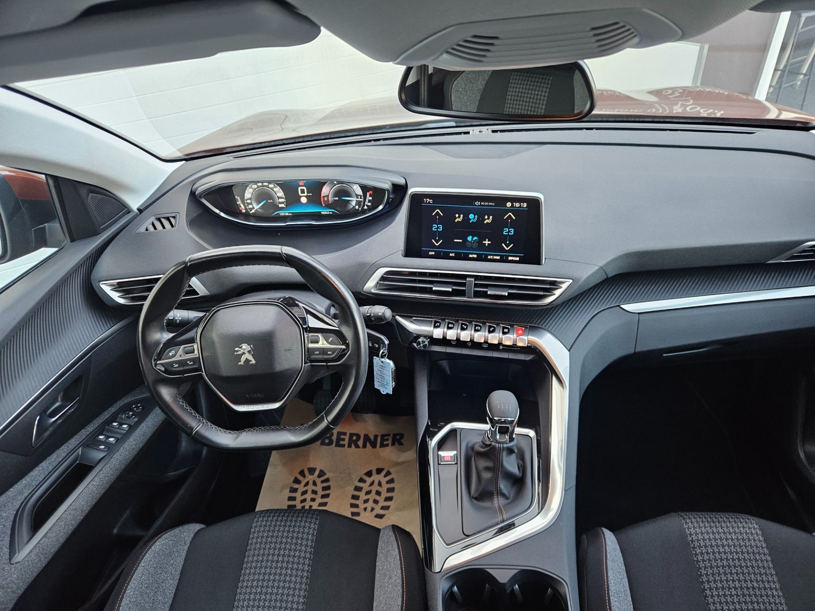 2018 Peugeot 3008 — fotografija 12