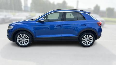 2023 Volkswagen T-Roc — sličica 4