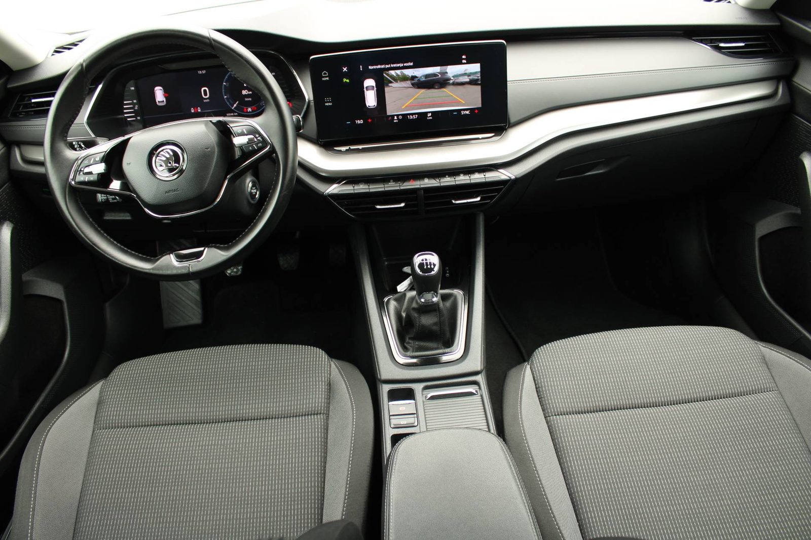 2022 Škoda Octavia Combi — fotografija 13