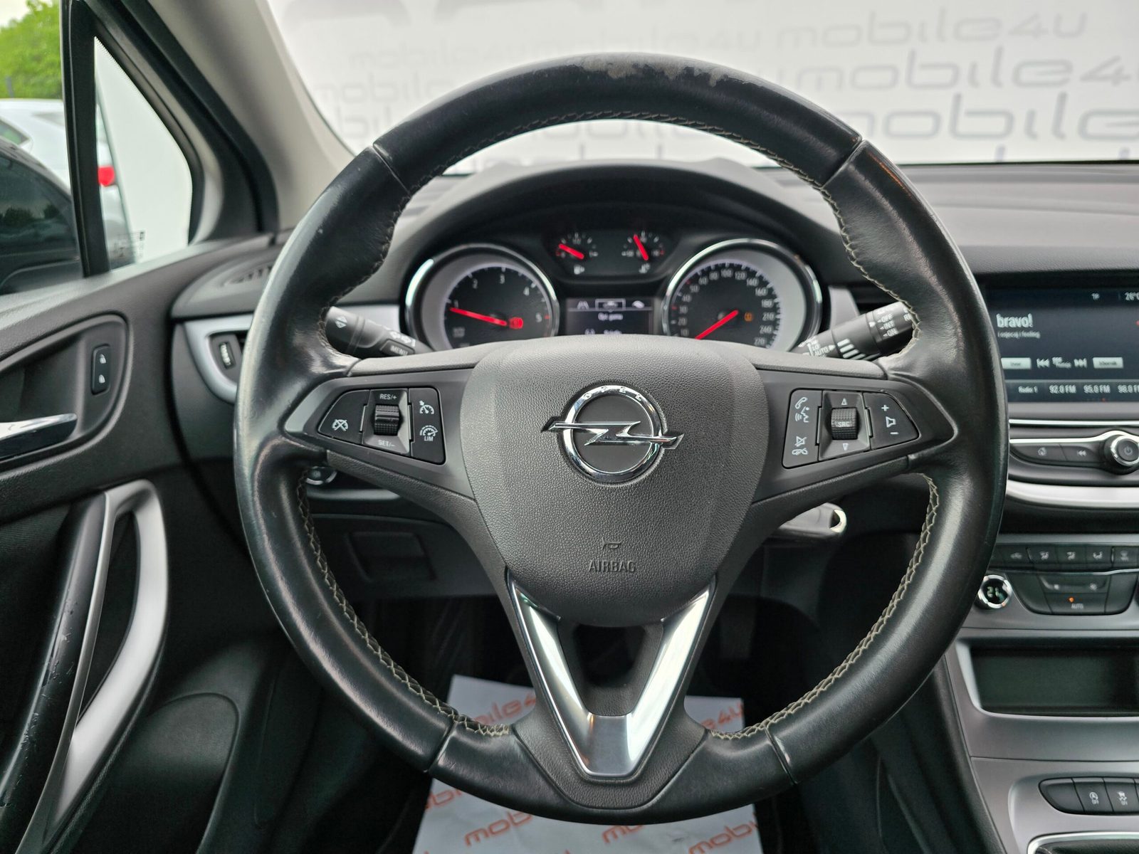 2018 Opel Astra — fotografija 10