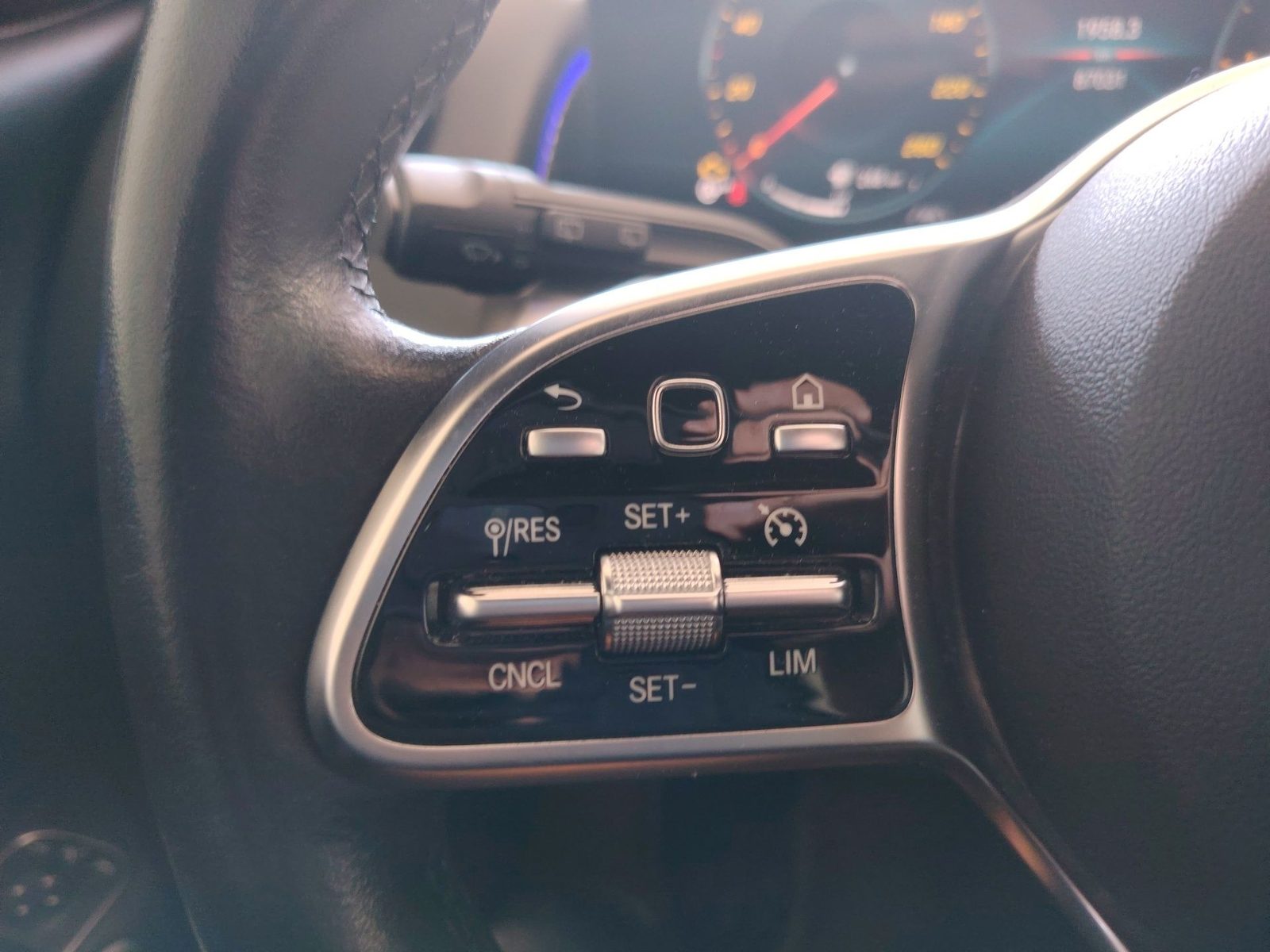 2023 Mercedes-Benz GLB — fotografija 27
