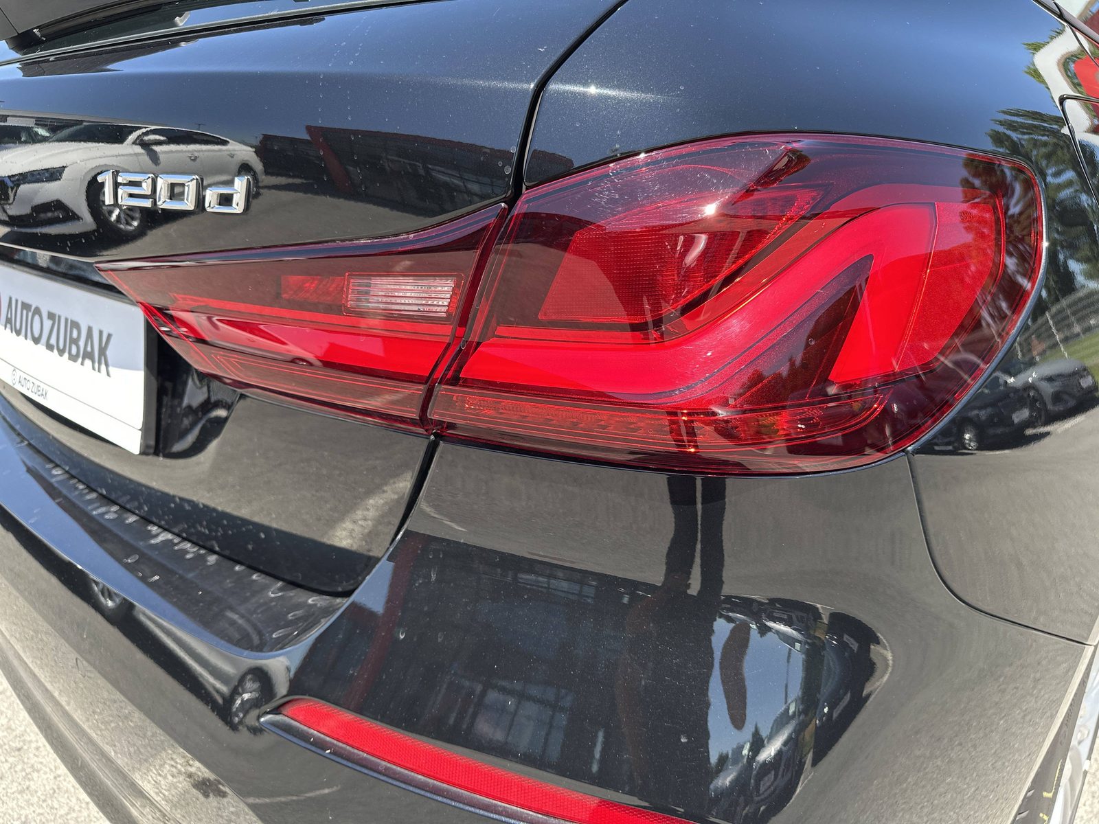 2023 BMW Serija 1 — fotografija 17