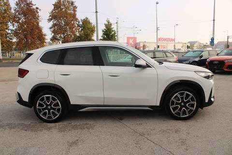 2023 BMW X1 — sličica 4