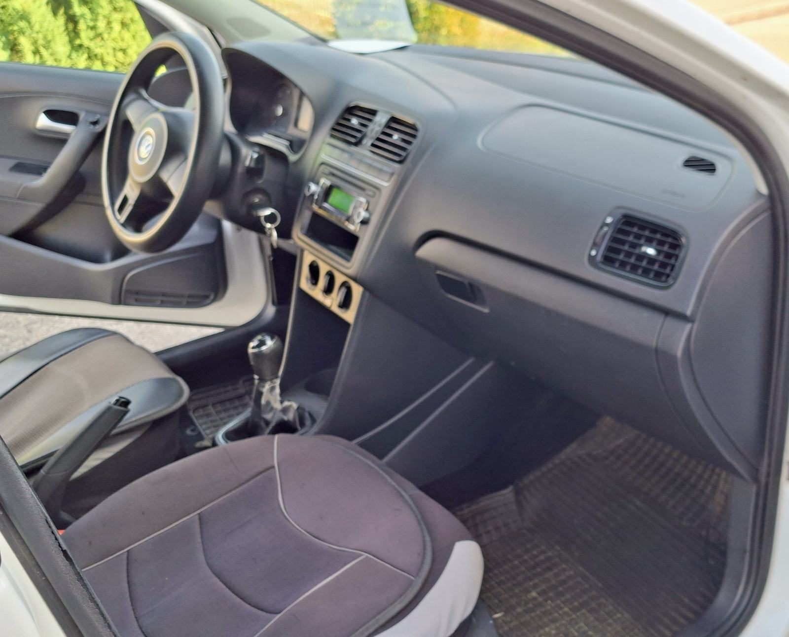 2014 Volkswagen Polo — fotografija 11