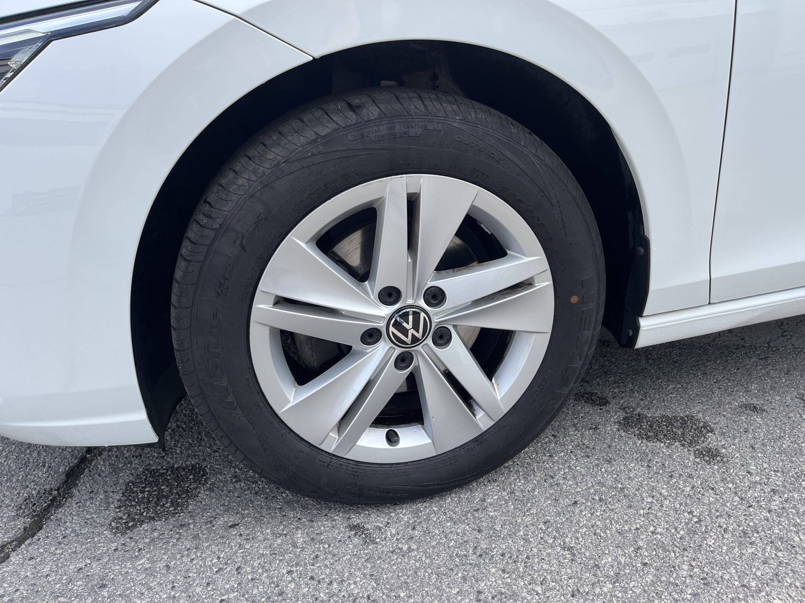 2021 Volkswagen Golf — fotografija 15