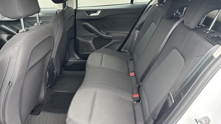 2022 Ford Focus — fotografija 7