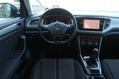 2021 Volkswagen T-Roc — sličica 10