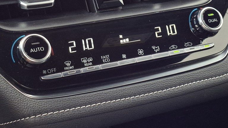 2022 Toyota Corolla — fotografija 13