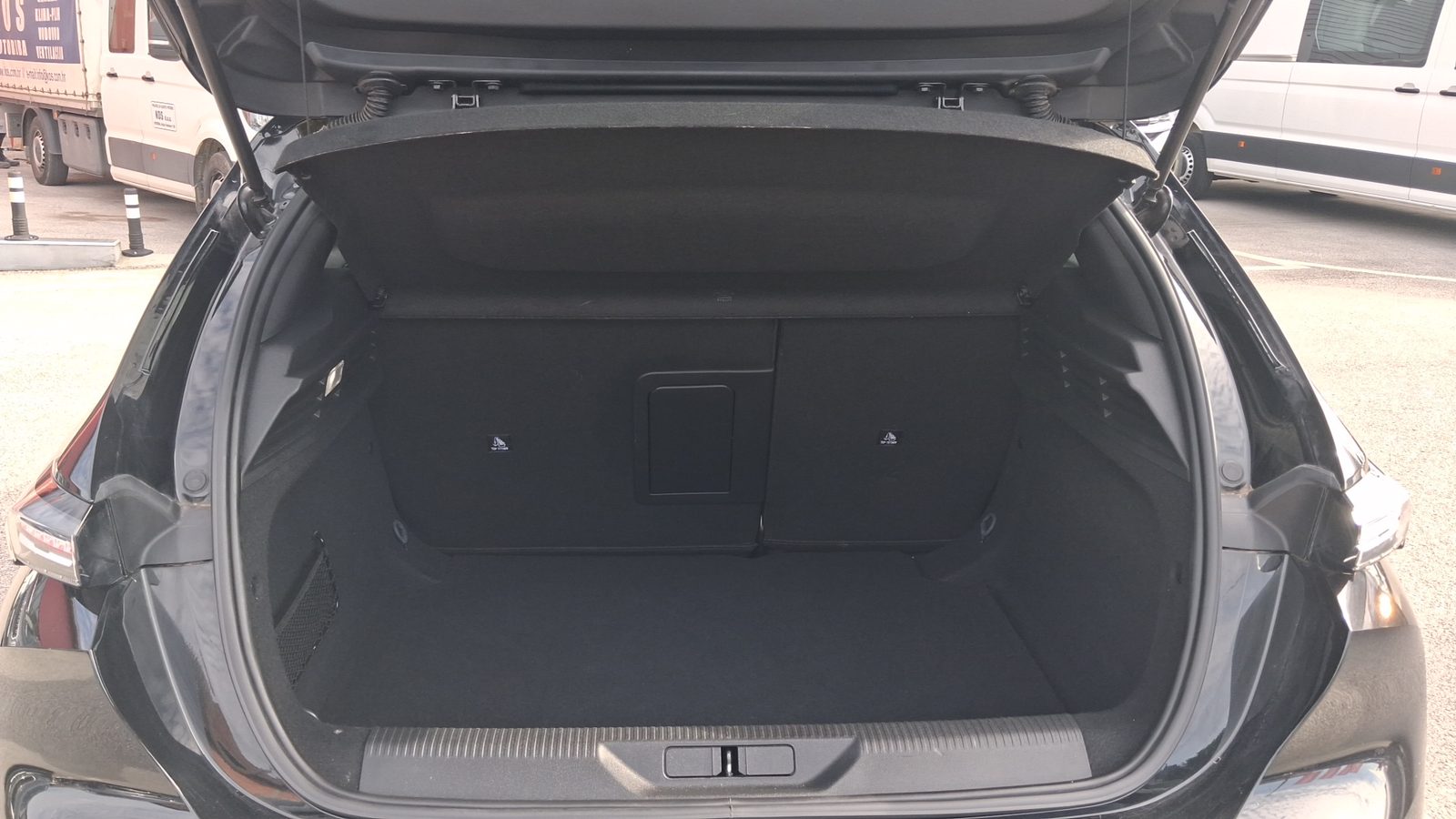2024 Peugeot 308 — fotografija 12