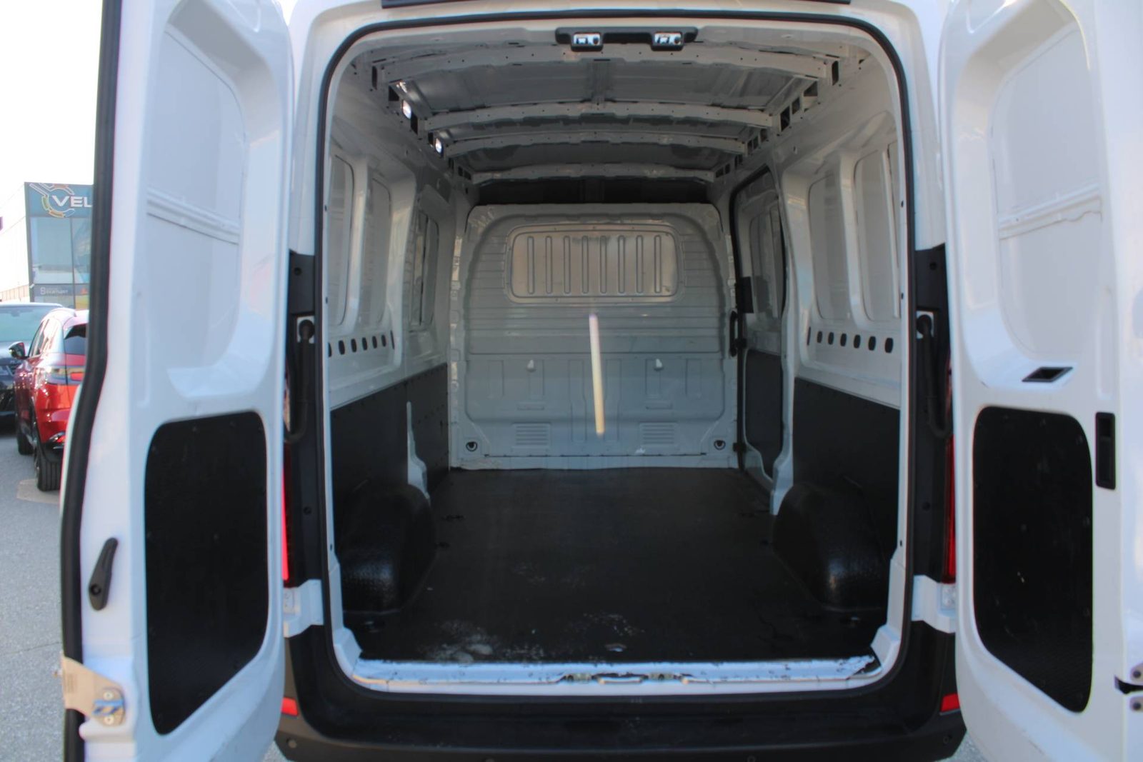 2024 Maxus Deliver 9 — fotografija 9