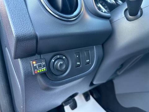 2018 Dacia Sandero — sličica 16