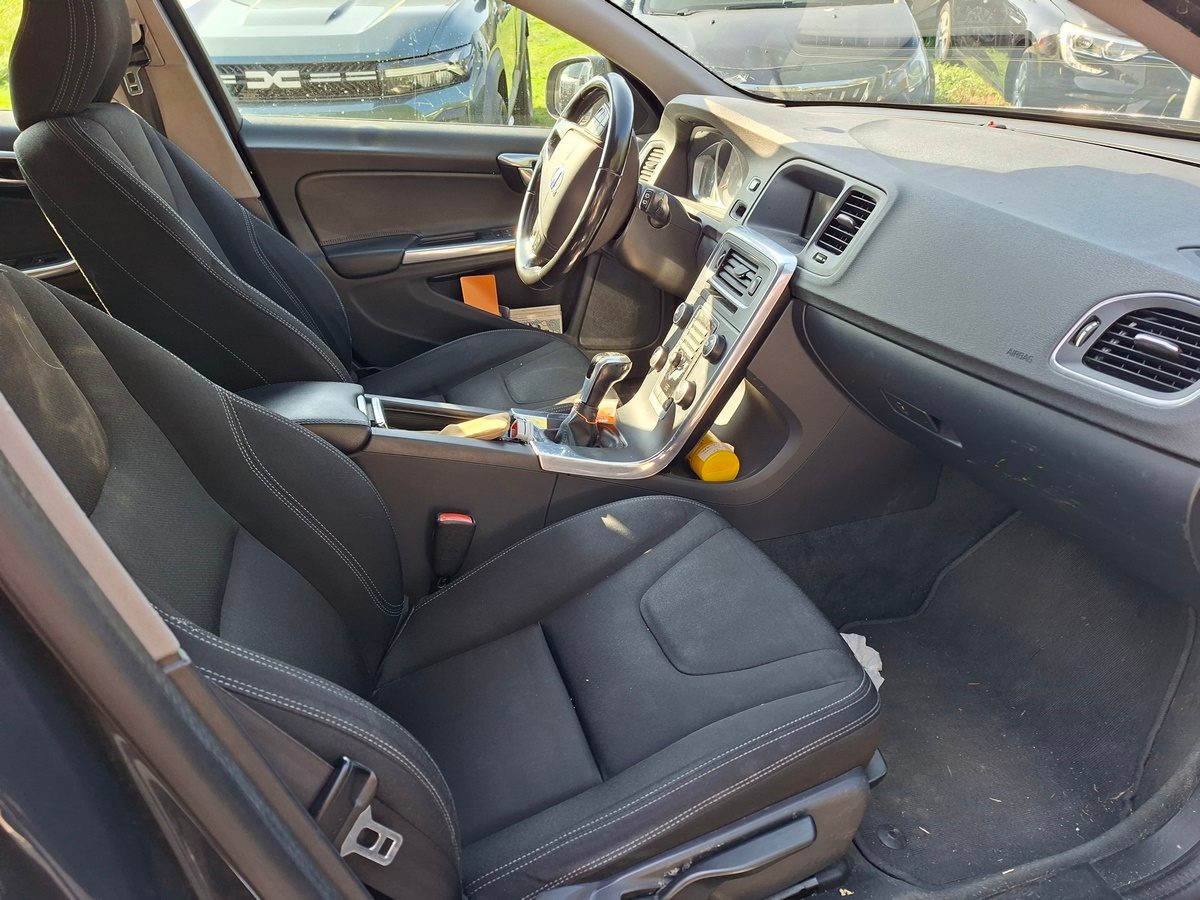 2015 Volvo V60 — fotografija 11