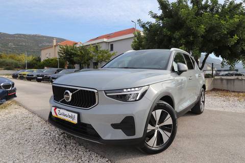 2026 Volvo XC40 — sličica 15