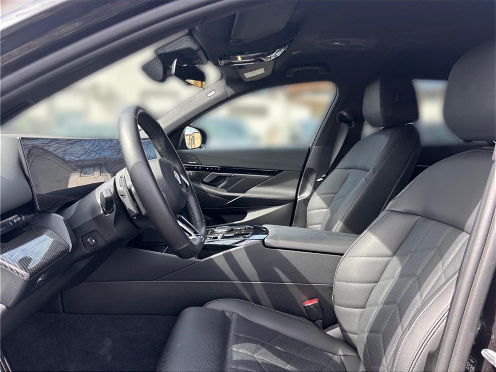 2023 BMW Serija 5 — fotografija 7