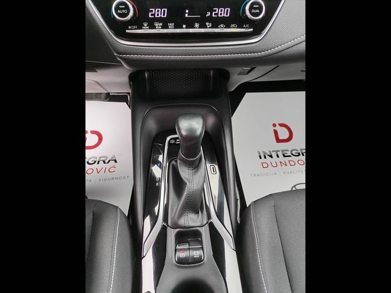 2020 Toyota Corolla — fotografija 14