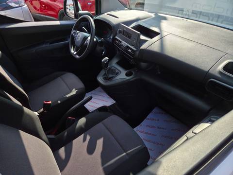 2020 Opel Combo — sličica 6