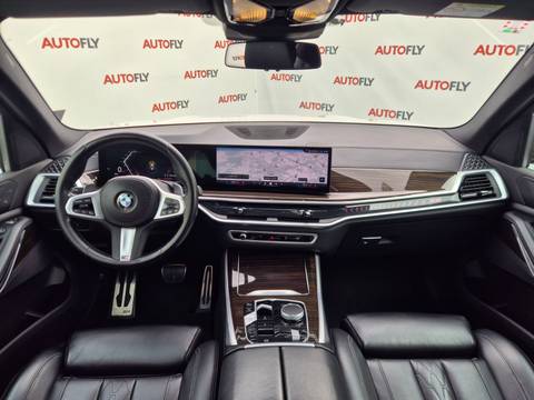 2023 BMW X5 M Sport — sličica 12