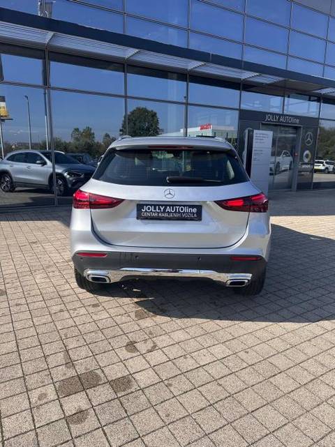 2025 Mercedes-Benz GLA — sličica 6