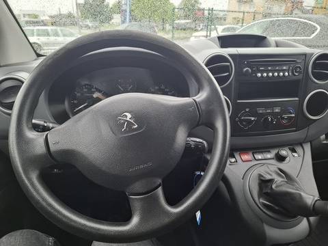 2015 Peugeot Partner — sličica 13
