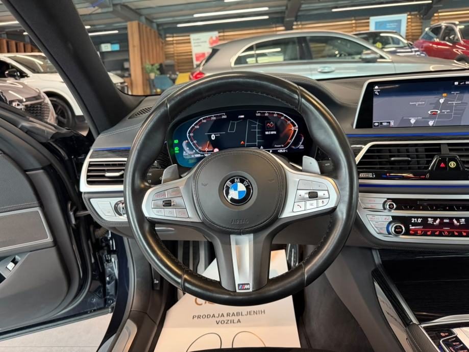 2021 BMW Serija 7 — fotografija 18