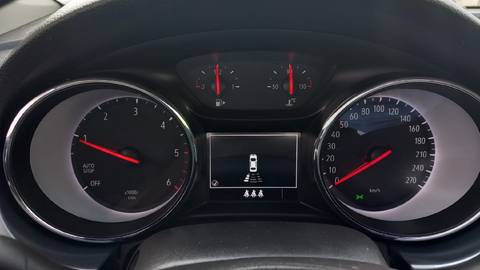 2020 Opel Astra — sličica 28