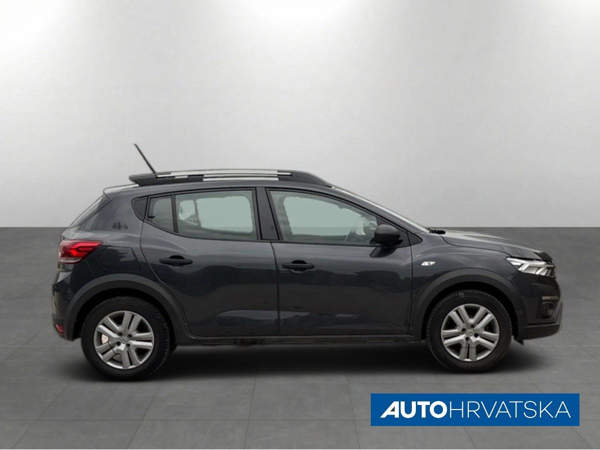2022 Dacia Sandero — fotografija 7