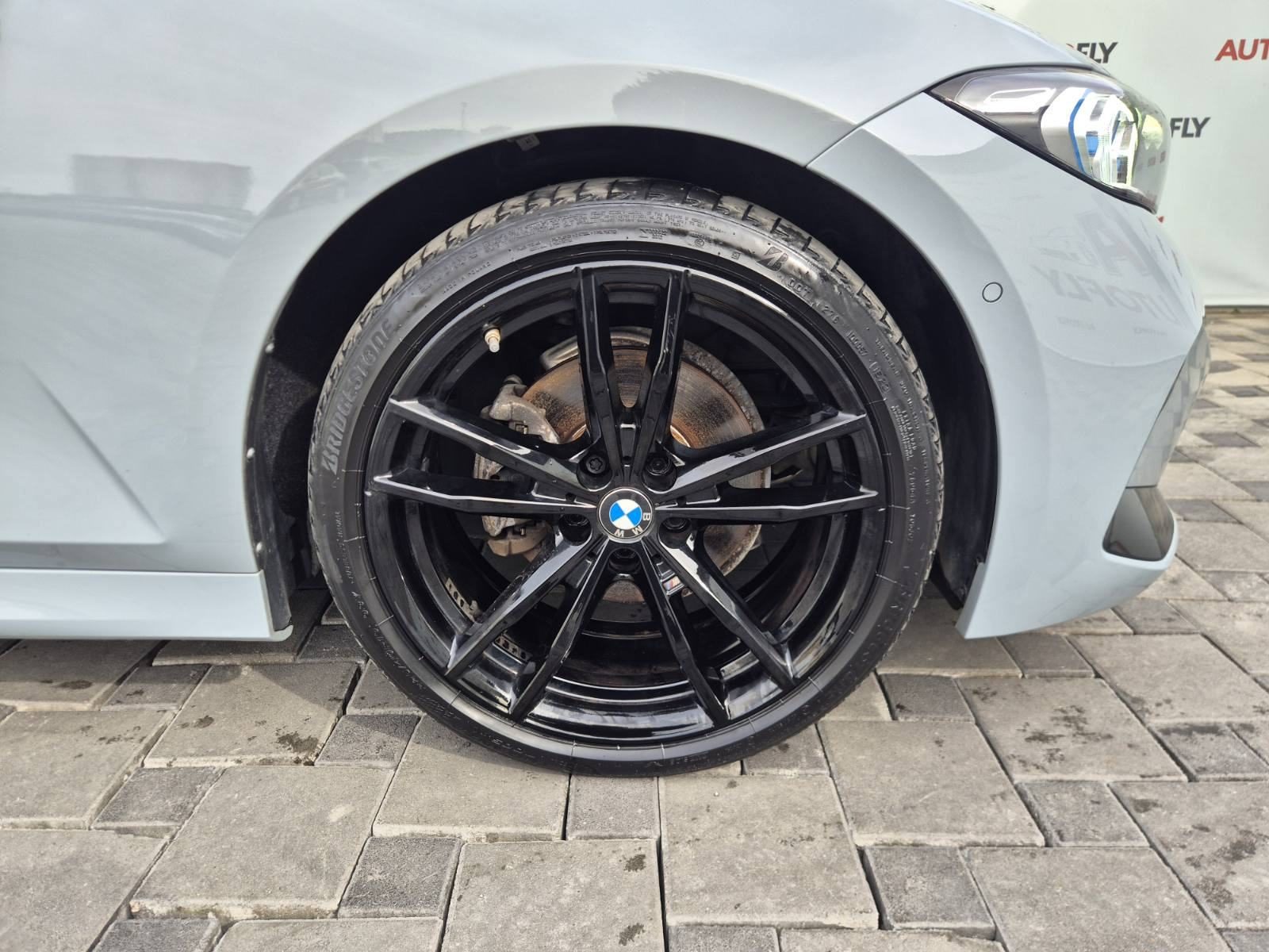 2024 BMW Serija 3 M Sport — fotografija 25