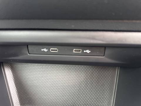 2022 Volkswagen Golf — sličica 25