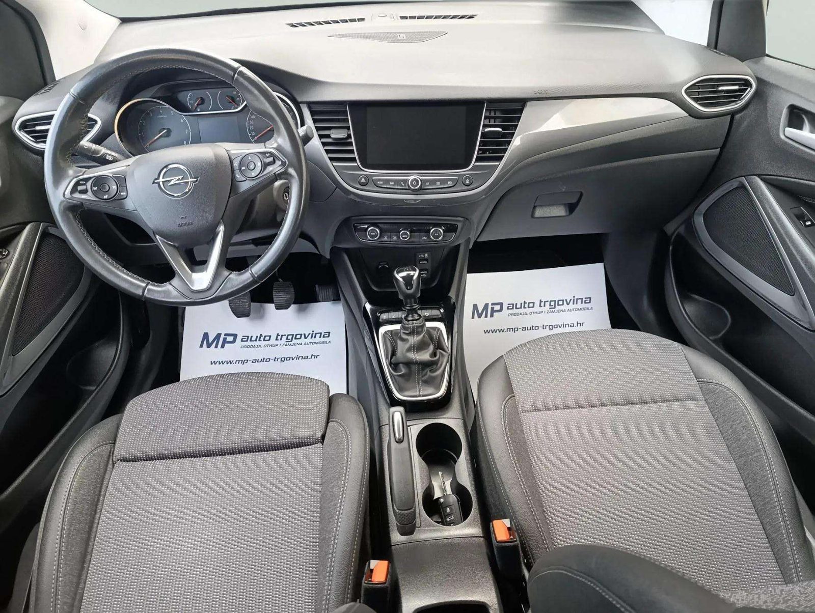 2022 Opel Crossland — fotografija 15